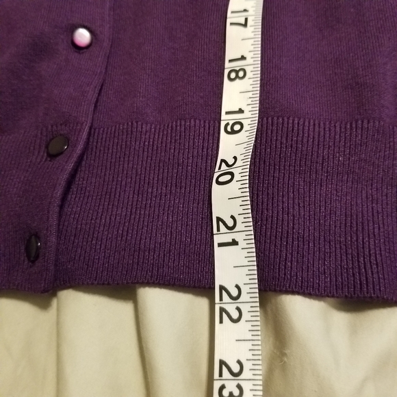 Cable & Gauge Waist Length Purple Button Down Cardigan Sweater NWT - Picture 7 of 11